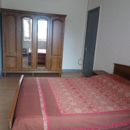 Hebergement Pour 2 Personnes,1 Chambres, Salon, Salle A Manger, Grand Garage Possibilite D'Un Lit 1 Personne Supplementaire Pour 15 Euros Sancoins 외부 사진